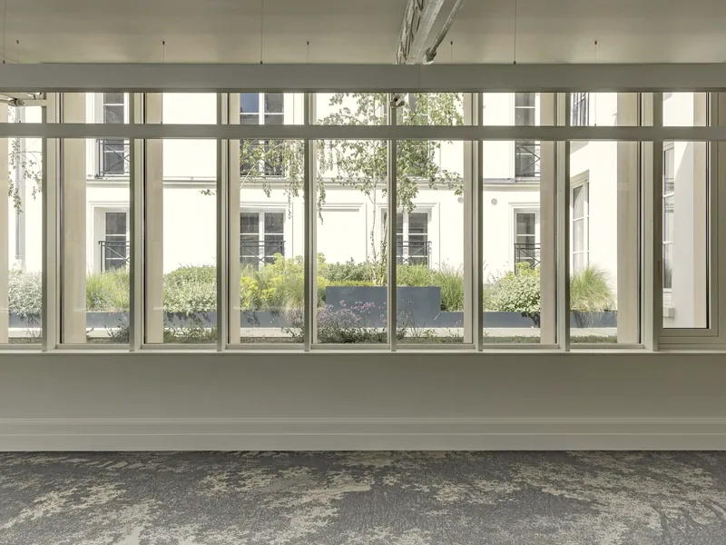 Façade vitrée sur jardin